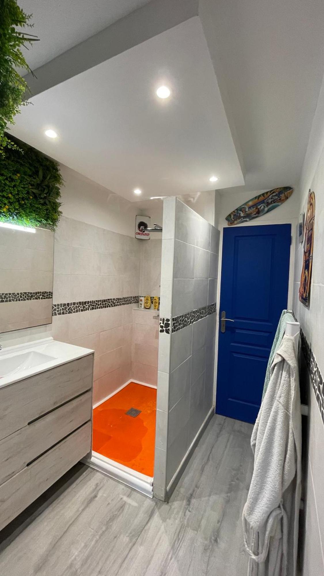 Résidence de standing avec piscine chauffée Agde Esterno foto